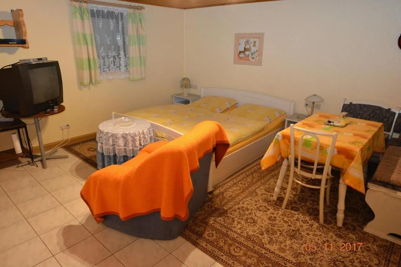 Apartmán Ferienwohnungen Kuhbandner Marktschorgast Německo